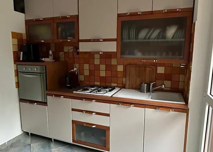 Bonola's - M1 Apartment *